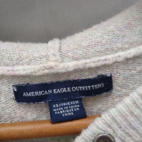 American Eagle cropped sweater xs - Picture 2 of 4